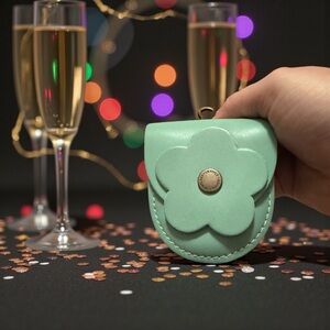 🦄 Portland Leather Petunia Pouch in Mint!